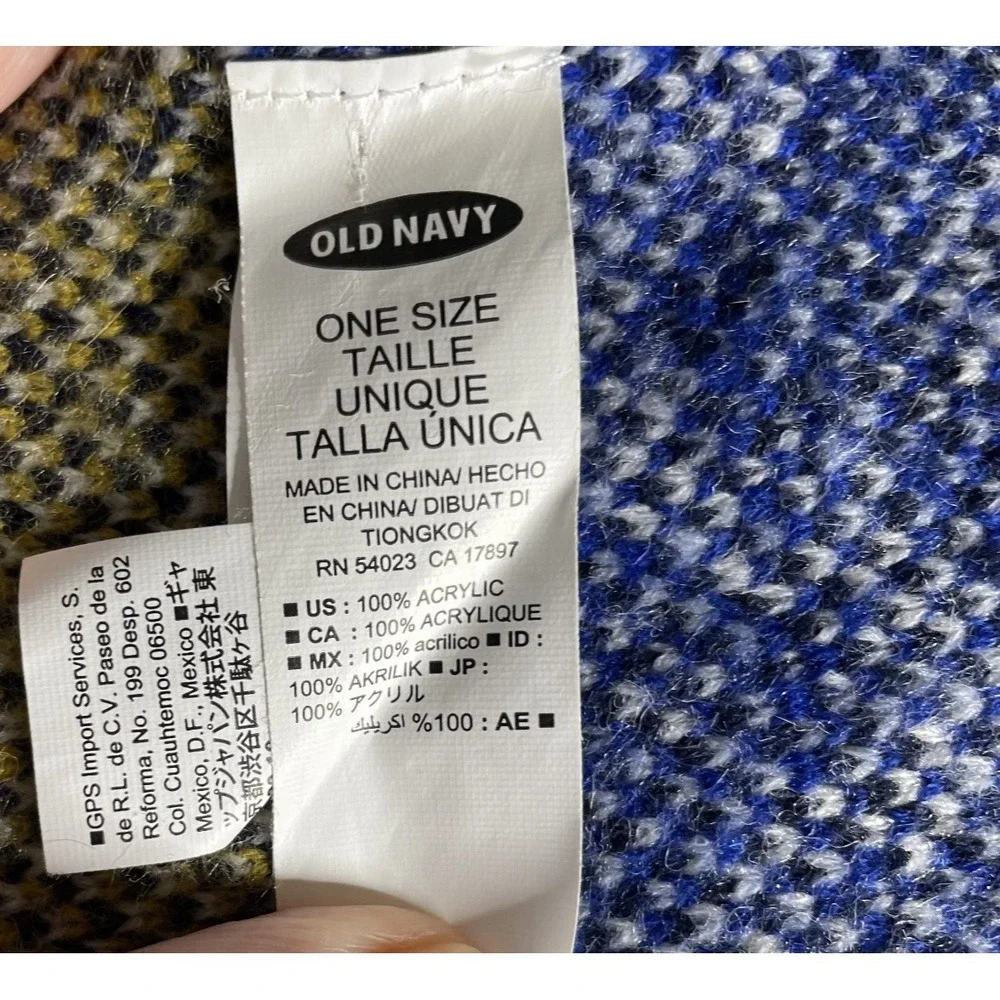 Old Navy Unisex Winter Scarf Black Blue and Red Diamond Pattern 13x70 Acrylic‎